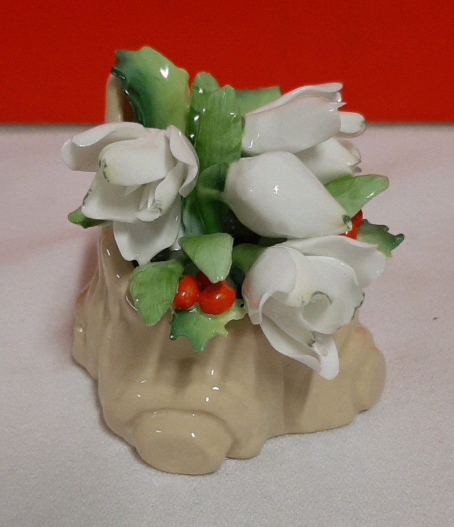 Vintage Royal Doulton Posey Winter Hollow