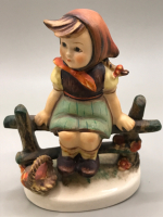 HUMMEL By Goebel model No 112 310 Just Resting made West Germany 4 inches tall