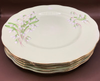 5 Royal Albert England Laurentian Snowdrop Dinner Plates 10 inches wide