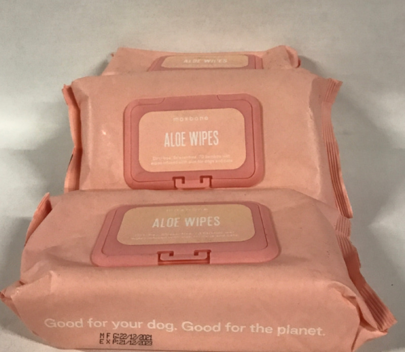 New Four Maxbone Aloe Wipes - Past Date