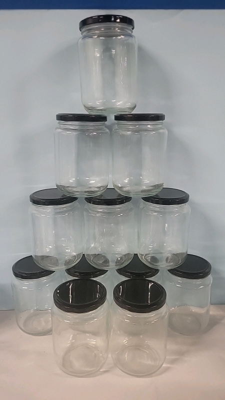 12 New 730ml Glass Jars with Lids