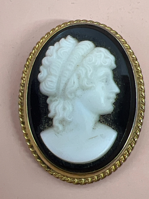 Black Agate Cameo Gold Filled Vintage Brooch Ralfe Rings