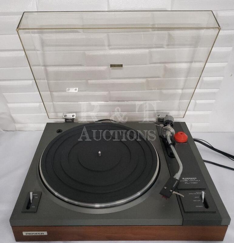 Vintage Pioneer PL-112D 2-Speed Belt-Drive Turntable