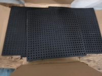 4 Black Rubber Mats