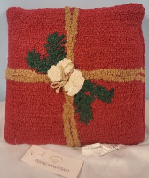 New Peking Handicraft Hooked Wool Pillow - 10"&times;10"