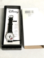 New DISNEY Ladies' Mickey Mouse Watch