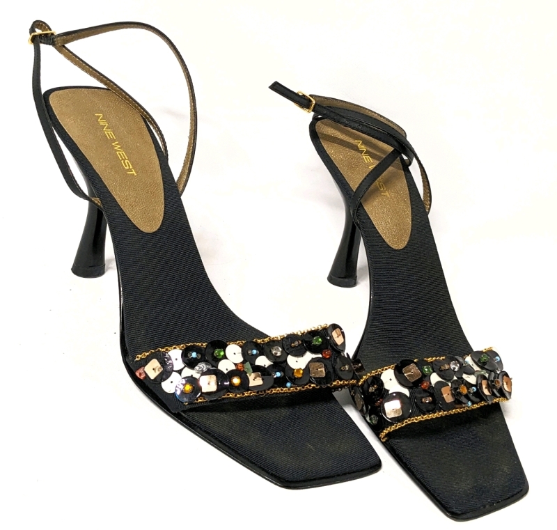NINE WEST Size 9M Very Strappy Heeled Sandals