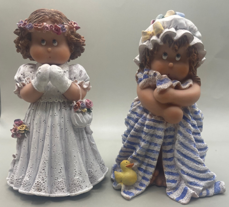 Two CUQUI collectable figurines Bride and Shower Time