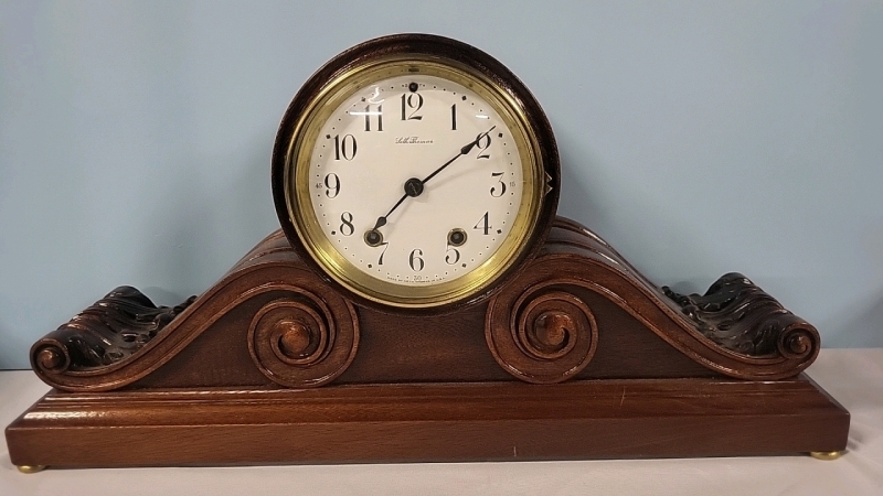 Vintage Seth Thomas Wood Mantle Clock