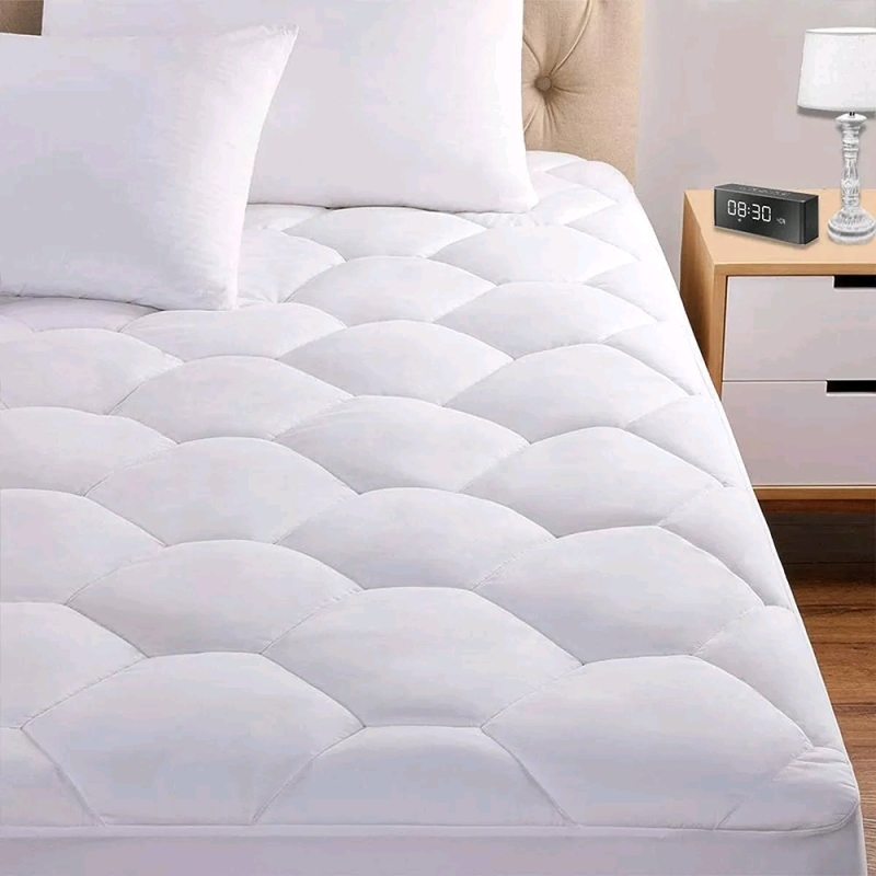 New Favorland Queen Size Mattress Topper