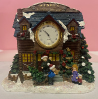 Beautiful Christmas Scene with Clock Wendy&rsquo;s Green House