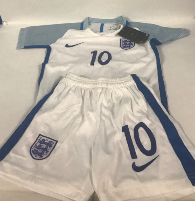 New Nike Dri-Fit England Football/3 Lions Jersey & Shorts #10 Rooney Child