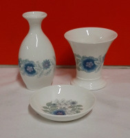 Vintage 2 Wedgwood Vases and 1 Pin Dish
