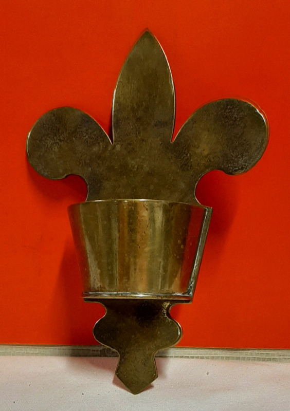 Vintage Trench Art Brass Fleur de Lis Match Holder