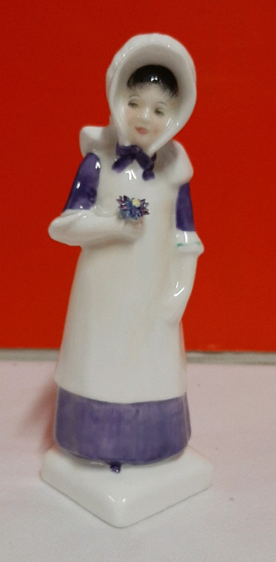 Vintage Royal Doulton Anna 6"