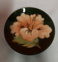 Moorcroft Hibiscus Dish 4.5"