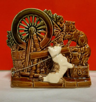 Vintage McCoy Spinning Wheel Planter