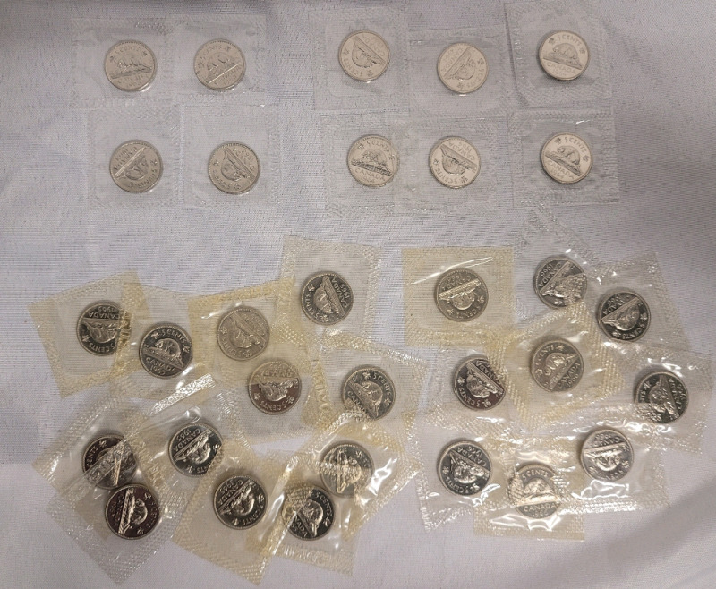 1963 - 1966 Canadian Five Cent Nickels in Cellophane , Uncirculated . 31 Nickels