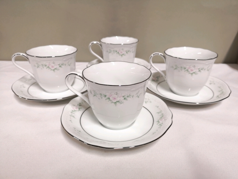 4 Vintage Noritake Teacups & Saucers - Glengarry