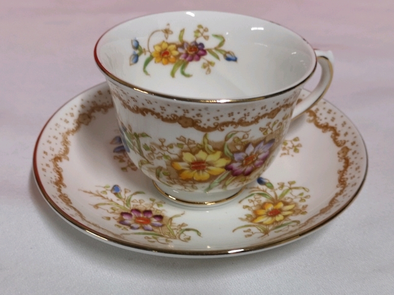 Vintage Old Royal Albert Teacup & Saucer