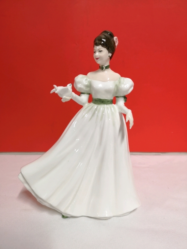 Beautiful 1998 Royal Doulton Figurine Brianna HN 4126