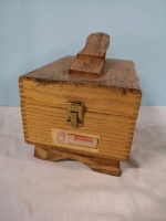 Vintage Esquire Genuine Oak Shoe Care Chest