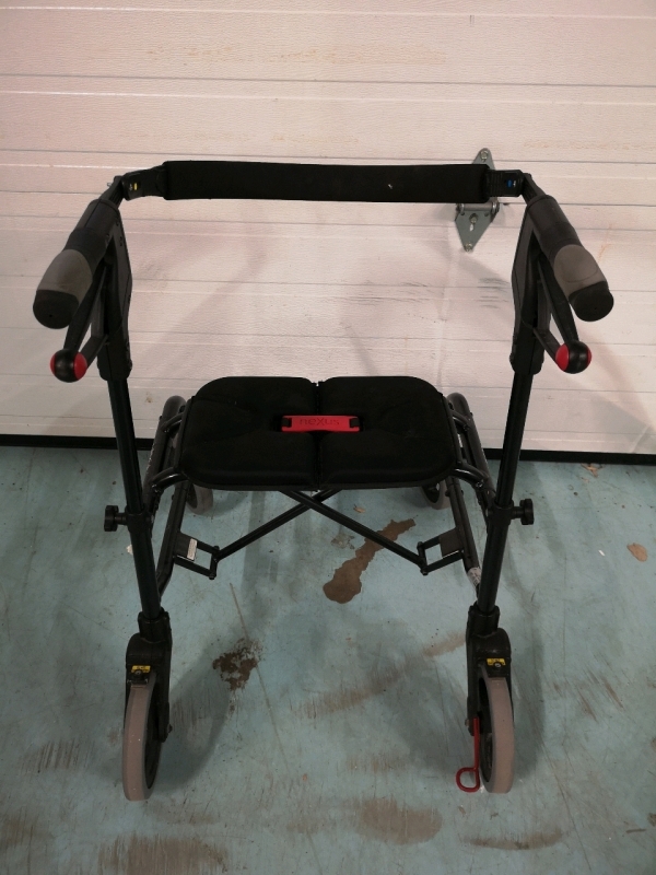 Nexus Foldable Walker with Seat