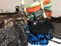 7 Totes & Purses