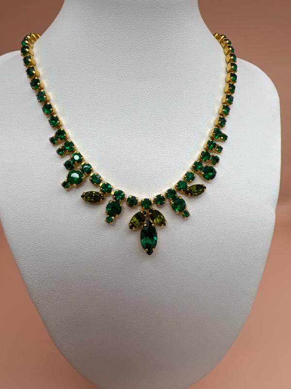 Vintage Emerald Green and Olivine Rhinestone Necklace