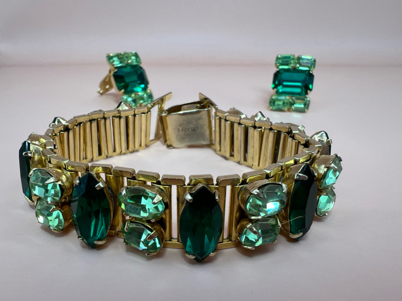 Vintage CORO Emerald Green Crystal Bracelet Earring Set