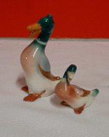 Vintage Two Vintage Beswick Ducks Large 3.75" Small 1.5"