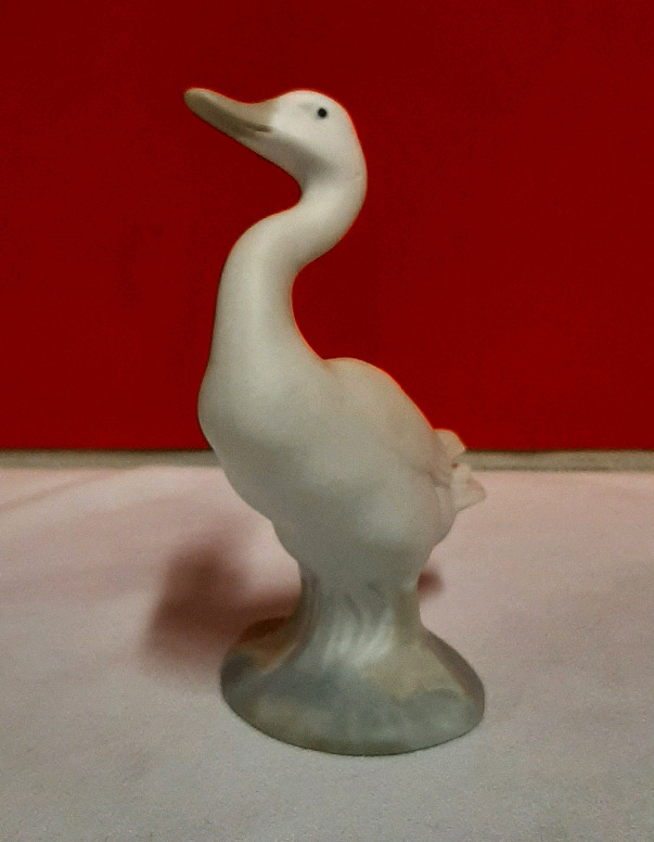 Vintage Lladro Matte Glaze Goose 4.5"