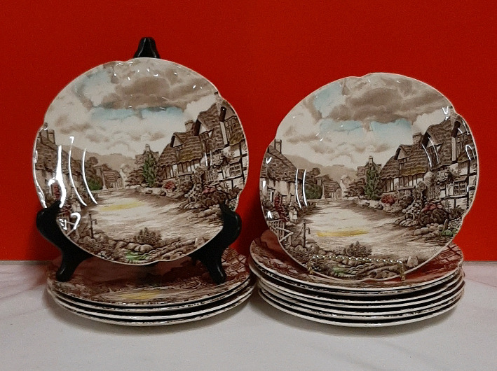 Vintage Johnson Bros Old English Countryside Luncheon Plates 13 in all