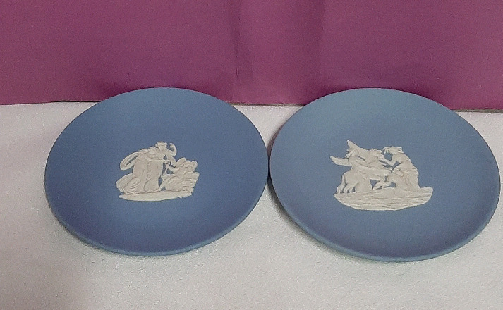 Vintage 2 Wedgwood Jasperware Blue Pin Dishes