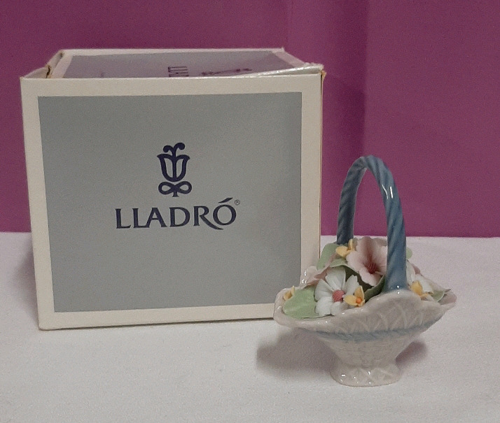 Vintage Lladro A Basket of Blossoms 3" With Original Box Sold as is Please see Photos