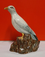 Vintage Radford Seagull on Rocks Beak has been Repaired 9"