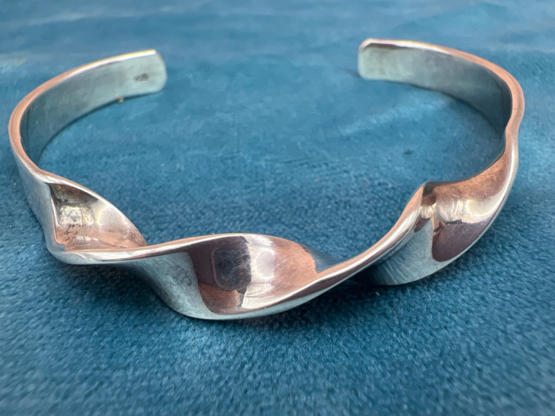 925 Sterling Silver Twisted Cuff Bracelet