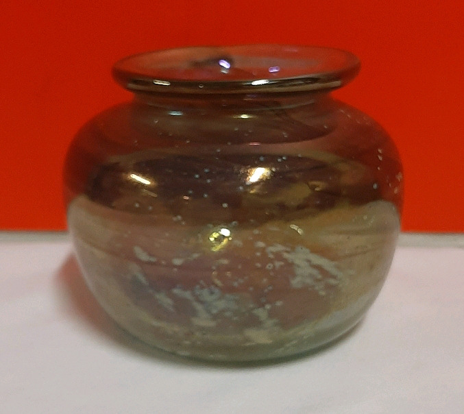 Vintage Art Glass Signed Lukian 3.25" high