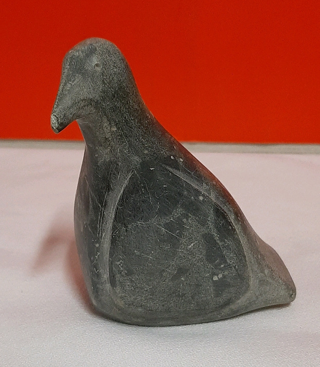 Vintage Aboriginal Carving of a Bird 4"