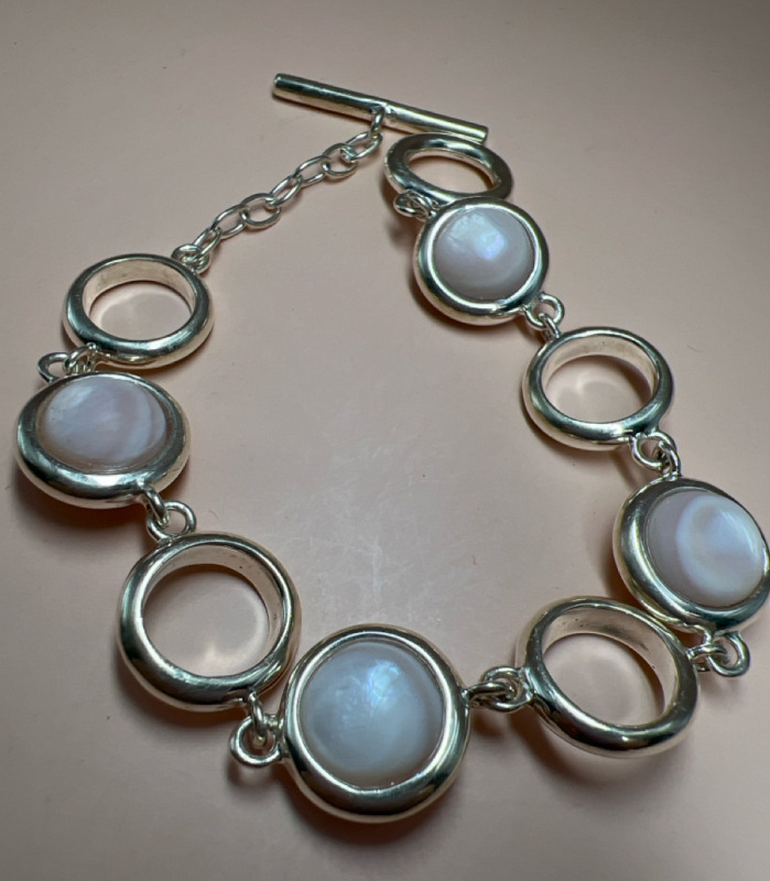 925 Sterling Silver & Pink Shell Toggle Bracelet