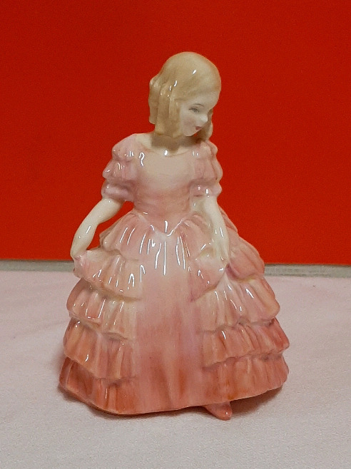 Vintage Royal Doulton Rose 5"
