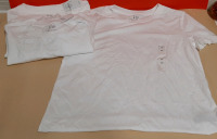 New 3 Gap White T shirts Size XS