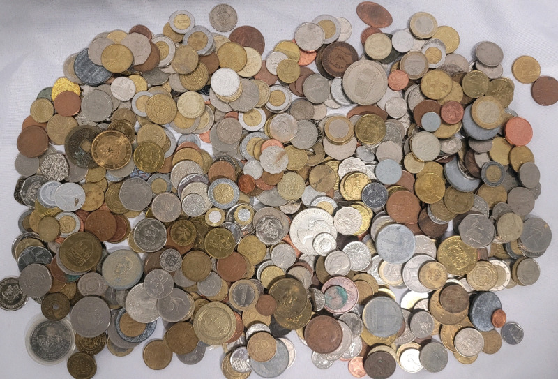 7.5lbs World Coin & Token Lot . Too many countries to list