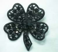 Vintage Weiss Four Leaf Clover Black Rhinestone Japanned Brooch