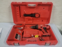 Milwaukee Heavy Duty 1/2" Driver Drill w/Battery & Charger in Case , tested working