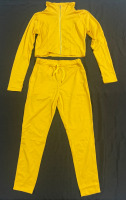 NEW Women&rsquo;s Sports Outfit Yellow Size M