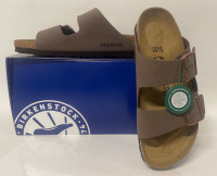 Birkenstock Women&rsquo;s Arizona casual sandal size 37