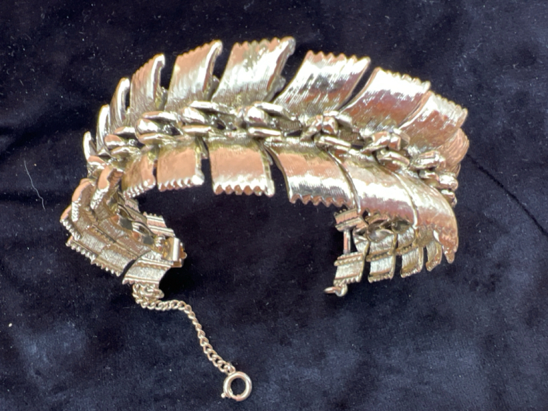 CORO Pegasus wide 17 panel Bracelet signed