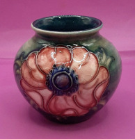 Vintage Moorcroft Anenome Vase 3"