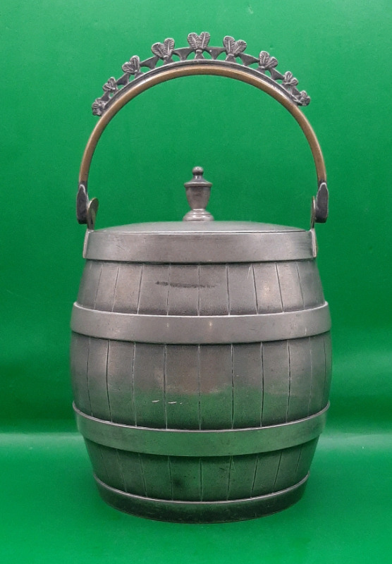 Vintage Silverplate Biscuit Barrel from the Acme Silverplate Company 5.5"